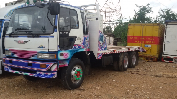 ขายรถ 10 ล้อฮีโน่เทรเลอร์ เครื่องดีคัชชีสวย. เพลาเดียว. พรอ้มใช้งาน