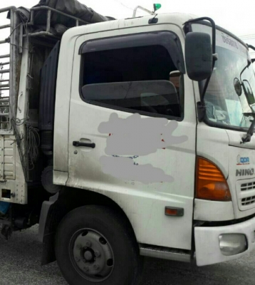 หกล้อ ฮีโน่ ซี่รี500 FC9J175ปี55ช่วงยาว 6.50ม สภาพดีสวยบางเดิมพร้อมใช้งาน ทะเบียนพร้อมโอน หกล้อ ฮีโน่ ซี่รี500 FC9J175ปี55ช่วงยาว 6.50ม สภาพดีสวยบางเดิมพร้อมใช้งาน ทะเบียนพร้อมโอน