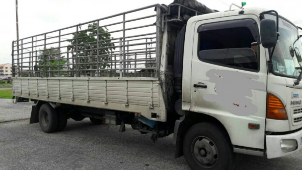 หกล้อ ฮีโน่ ซี่รี500 FC9J175ปี55ช่วงยาว 6.50ม สภาพดีสวยบางเดิมพร้อมใช้งาน ทะเบียนพร้อมโอน หกล้อ ฮีโน่ ซี่รี500 FC9J175ปี55ช่วงยาว 6.50ม สภาพดีสวยบางเดิมพร้อมใช้งาน ทะเบียนพร้อมโอน