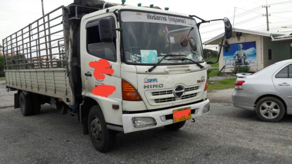 หกล้อ ฮีโน่ ซี่รี500 FC9J175ปี55ช่วงยาว 6.50ม สภาพดีสวยบางเดิมพร้อมใช้งาน ทะเบียนพร้อมโอน หกล้อ ฮีโน่ ซี่รี500 FC9J175ปี55ช่วงยาว 6.50ม สภาพดีสวยบางเดิมพร้อมใช้งาน ทะเบียนพร้อมโอน