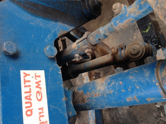 มรถไถฟอร์ด Ford 6610 เต็มตัว เดิมนอก หัวฉีดเตี้ยไอดีโตปั้มเหลี่ยม มีทะเบียน ราคาต่อรองได้ครับ