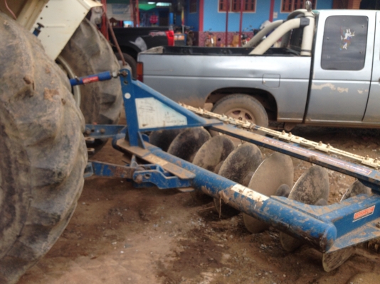 มรถไถฟอร์ด Ford 6610 เต็มตัว เดิมนอก หัวฉีดเตี้ยไอดีโตปั้มเหลี่ยม มีทะเบียน ราคาต่อรองได้ครับ