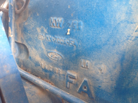 มรถไถฟอร์ด Ford 6610 เต็มตัว เดิมนอก หัวฉีดเตี้ยไอดีโตปั้มเหลี่ยม มีทะเบียน ราคาต่อรองได้ครับ