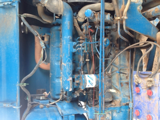 มรถไถฟอร์ด Ford 6610 เต็มตัว เดิมนอก หัวฉีดเตี้ยไอดีโตปั้มเหลี่ยม มีทะเบียน ราคาต่อรองได้ครับ