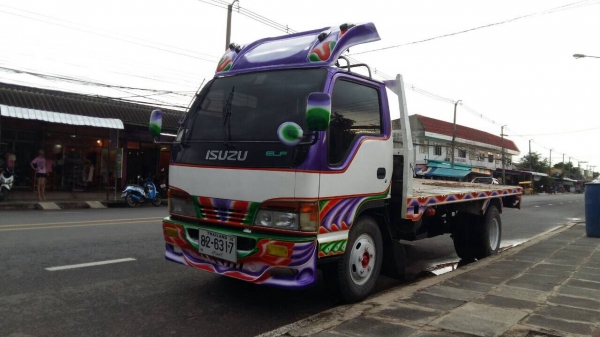 ขาย อีซูซุ6ล้อNPR 130แรง สภาพดีพร้อมใช้