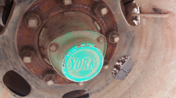 ขาย หางเทนเลอร์ดั้ม 3 เพลา ยาว 9 เมตร อู่เสรีชัย กระทะล้อมีให้ครบ เอกสารเล่มทะเบียนพร้อมโอน