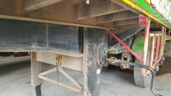 ขาย หางเทนเลอร์ดั้ม 3 เพลา ยาว 9 เมตร อู่เสรีชัย กระทะล้อมีให้ครบ เอกสารเล่มทะเบียนพร้อมโอน