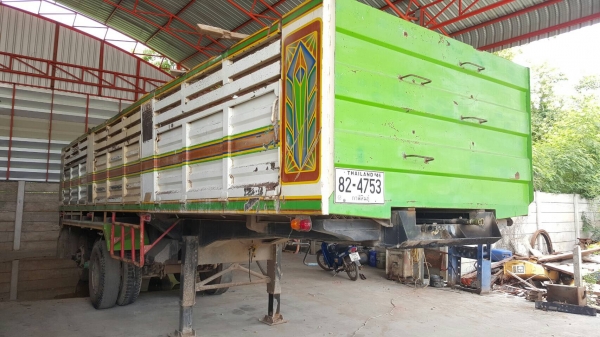 ขาย หางเทนเลอร์ดั้ม 3 เพลา ยาว 9 เมตร อู่เสรีชัย กระทะล้อมีให้ครบ เอกสารเล่มทะเบียนพร้อมโอน