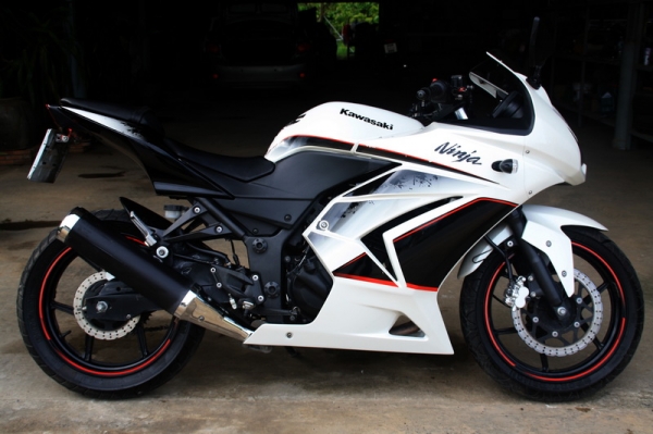 ขาย NINJA 250 ปี 2010 ทะเบียนพร้อมโอน สภาพสวย 69000