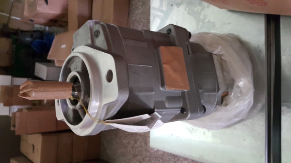 ขายปั้มรถตัก KOMASU  WA  100 WA 150  WA200  WA300 และอีกหลายรุ่น