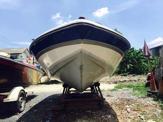 ขายเรือเปล่า starcraft (ไม่รวมเครื่อง) ราคา 110,000 บาทลดเหลือ 85000 บาท (ขนย้ายเองนะคะ)