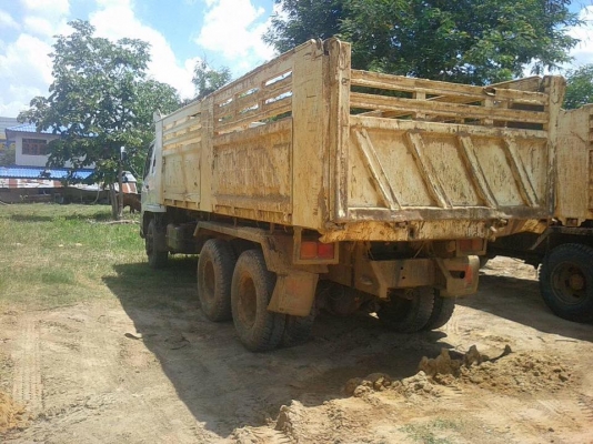 ขาย รถสิบล้อ ฟูโซ่ 240ดั้มสามมิตร ปี57 รถสวยพร้อมใช้งาน