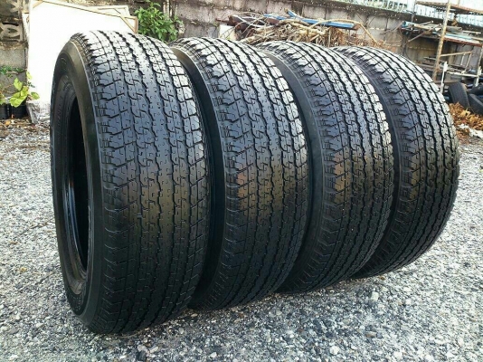 ขายยาง บริดสโตน 255/65R17  ปี15 ดอกยางหนาสวยสดไม่แตกลายไม่ร้าว จำนวน 1 ชุด