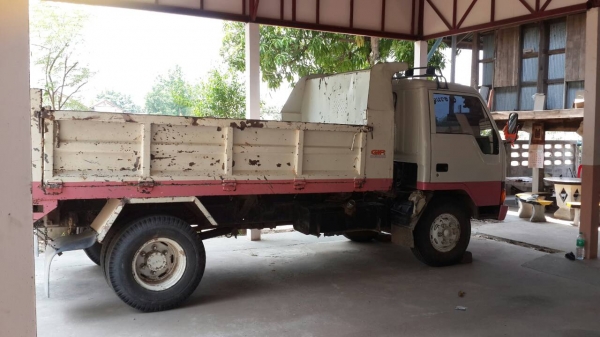 ขายหกล้อดั้มพ์  มิตซูบิชิ 115 พร้อมใช้ เอกสารพร้อมโอน