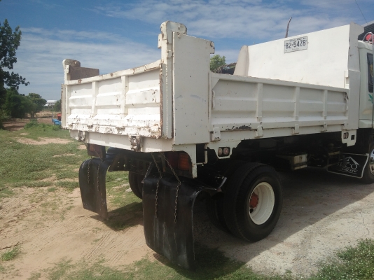 ขายหกล้อดั้มพ์ อีซูซุ 210 แรง พร้อมใช้