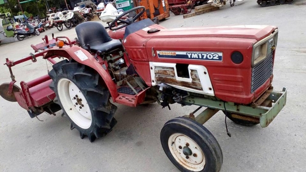 รถไถนั่งขับ Yanmar 17 แรง แถมโรตารี่พรวนดิน