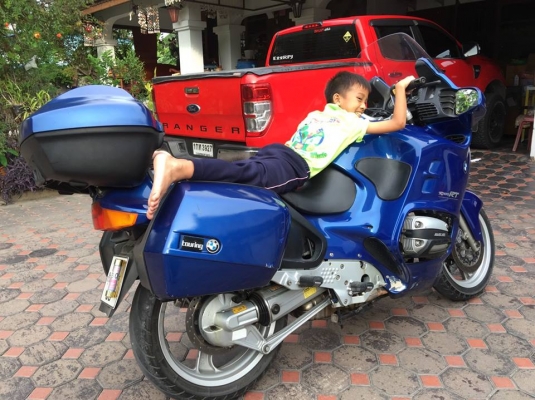 ขาย bmw r1100rt y97 ทะเบียนแท้โอนขนส่ง กระเป๋า3 ใบ