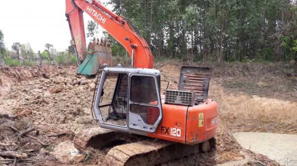 HITSHI-EX120-3เครื่องดีเดิมปั้มดีเดิม ไฟฟ้าครบเอวแน่นโซ่หนาลอนเลอร์เต็มเฟรมหนาไม่ผุกร่อนทำงานำด้ดีเร็วไม่โหลด HITSHI-EX120-3เครื่องดีเดิมปั้มดีเดิม ไฟฟ้าครบเอวแน่นโซ่หนาลอนเลอร์เต็มเฟรมหนาไม่ผุกร่อนทำงานำด้ดีเร็วไม่โหลด