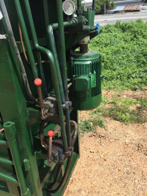 ขายแท่นอัด ไฮดรอลิคมอเตอร์ 25 แรง ขายแท่นอัด ไฮดรอลิคมอเตอร์ 25 แรง