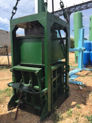 ขายแท่นอัด ไฮดรอลิคมอเตอร์ 25 แรง ขายแท่นอัด ไฮดรอลิคมอเตอร์ 25 แรง