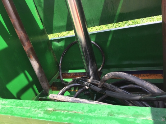 ขายแท่นอัด ไฮดรอลิคมอเตอร์ 25 แรง ขายแท่นอัด ไฮดรอลิคมอเตอร์ 25 แรง