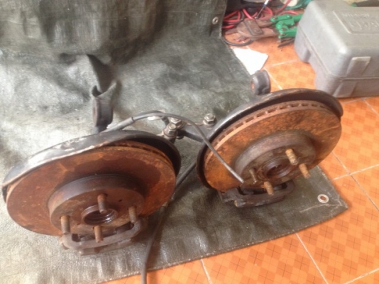 ดุมหน้า TOYOTA 1NZ วีออส เก่าญี่ปุ่นแท้จานหนาผ้าเบรคหนาสภาพดีคู่ละ ดุมหน้า TOYOTA 1NZ วีออส เก่าญี่ปุ่นแท้จานหนาผ้าเบรคหนาสภาพดีคู่ละ