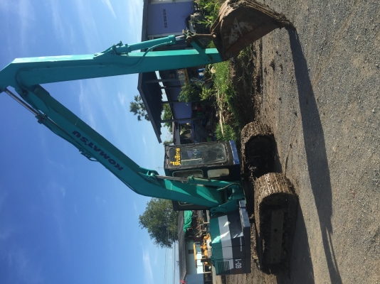 ขายKOMATSU PC60-2 บูมยาวพิเศษ8เมตร เหมาะสำหรับลงโป๊ะหรือทำบนบกก็ได้ สภาพสวย พร้อมใช้งาน เครื่องดีช่วงล่างดี ใบเเทร็กเต็ม เเอร์เย็นเจี๊ยบ ราคาต่อรองคุยกันได้คะ
