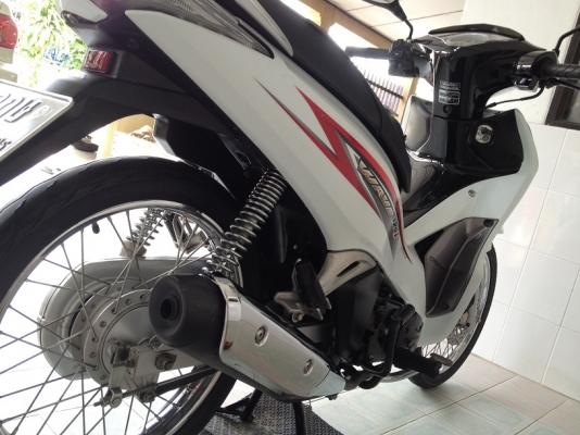 Wave125i มือเดียว สต๊าดมือ วิ่ง8000 ปี57 (ของแถม 4 รายการ) Wave125i มือเดียว สต๊าดมือ วิ่ง8000 ปี57 (ของแถม 4 รายการ)