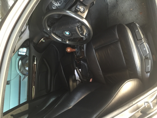 ขายE46 ถูก สวยๆแต่เครื่องพัง