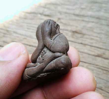 พระปิดตา หลวงปู่คำแดง มีประสบการณ์ ก้นตอกโค๊ตยันต์ ฝังพระธาตุ