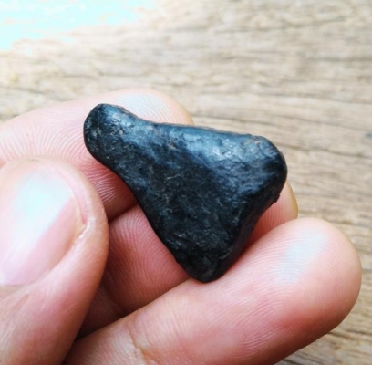 พระปิดตา เนื้อว่านหลวงปู่ยิ้ม ว่านจุ่มรักเก่าสวยมากครับ