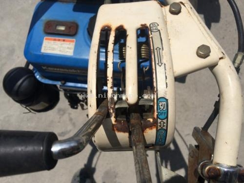 รถตัดหญ้าแบบเดินตาม  OREC  BC70  รหัสสินค้า : 80903823   www.nihonmono.com