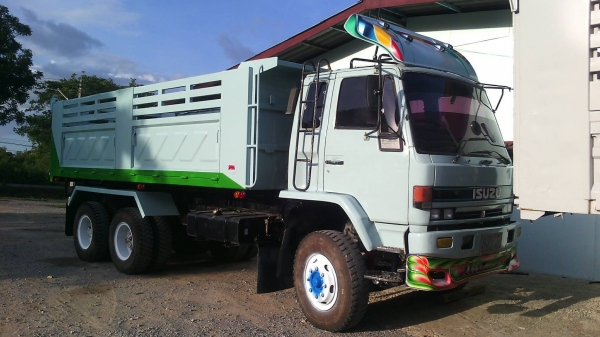 ขายดาวน์นางฟ้า240F กระบะสามมิตร ราคา 1,170,000 บาท