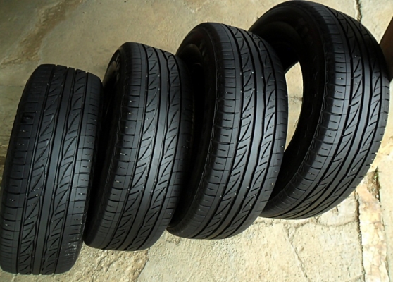 ยางกระบะ-เก๋ง-ตู้ ขอบ15 ไฟร์สโตน205-65-R15 ลงพื้นปี15 (4เส้น3,800)