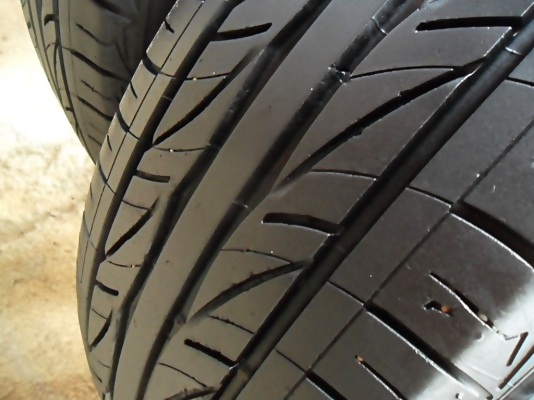 ยางกระบะ-เก๋ง-ตู้ ขอบ15 ไฟร์สโตน205-65-R15 ลงพื้นปี15 (4เส้น3,800)