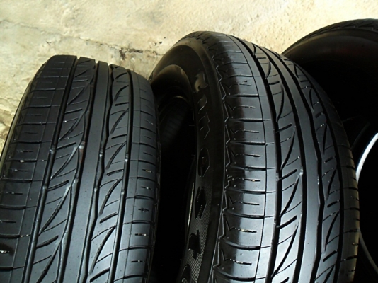 ยางกระบะ-เก๋ง-ตู้ ขอบ15 ไฟร์สโตน205-65-R15 ลงพื้นปี15 (4เส้น3,800)