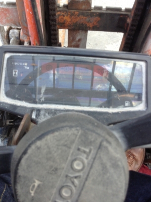 +++ ขายโฟล์คลิฟท์  TOYOTA 5FD30  ขนาด  3  ตัน  (รถนอก)  เครื่องยนต์ดีเซล  เสา  3  เมตร  เกียร์ธรรมดา  ยางตัน