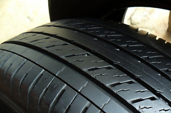 ยางกระบะขอบ16  ดันล็อป215-65-R16 ลงพื้นปลายปี13 (4เส้น2,700)