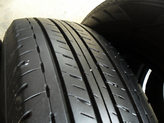 ยางกระบะขอบ15 บริดสโตน205-70-R15 ลงพื้นปลายปี15 (4เส้น4,500)