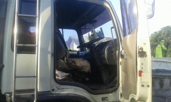 สิบล้อสิงไฮเทคขายเงินดาว 350000ปี39ส่งเดือน11900ค้าง35งวดรถล่อง