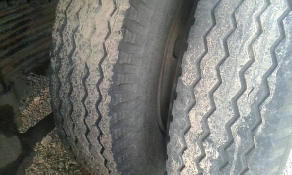 สิบล้อสิงไฮเทคขายเงินดาว 350000ปี39ส่งเดือน11900ค้าง35งวดรถล่อง