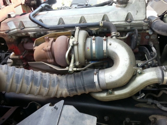 รถฮีโน่ 10 ล้อ ( รั้ว ) ติดเครน 5 ตัน. FL8J  220 แรงม้า. ปี 52.  ( รถวิ่ง 14x,xxx กม. )     สนใจติดต่อ  081 - 6079515