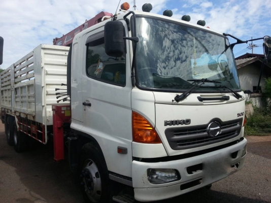 รถฮีโน่ 10 ล้อ ( รั้ว ) ติดเครน 5 ตัน. FL8J  220 แรงม้า. ปี 52.  ( รถวิ่ง 14x,xxx กม. )     สนใจติดต่อ  081 - 6079515