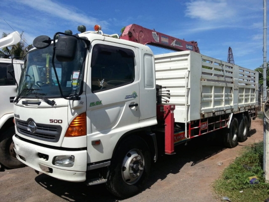 รถฮีโน่ 10 ล้อ ( รั้ว ) ติดเครน 5 ตัน. FL8J  220 แรงม้า. ปี 52.  ( รถวิ่ง 14x,xxx กม. )     สนใจติดต่อ  081 - 6079515