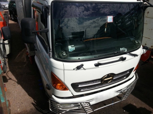 รถฮีโน่ 6 ล้อ ตู้เย็น FC4J  150 แรงม้า. ปี 46.    สนใจติดต่อ  081 - 6079515