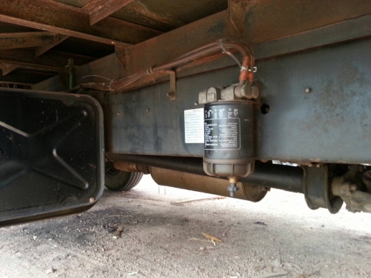 รถฮีโน่ 6 ล้อ ตู้เย็น FC4J  150 แรงม้า. ปี 46.    สนใจติดต่อ  081 - 6079515