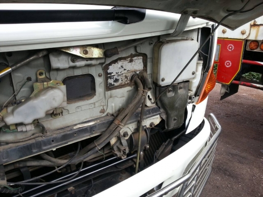 รถฮีโน่ 6 ล้อ ตู้เย็น FC4J  150 แรงม้า. ปี 46.    สนใจติดต่อ  081 - 6079515