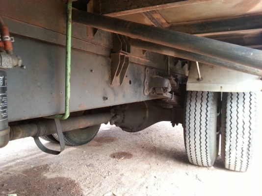 รถฮีโน่ 6 ล้อ ตู้เย็น FC4J  150 แรงม้า. ปี 46.    สนใจติดต่อ  081 - 6079515