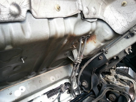 รถฮีโน่ 6 ล้อ ตู้เย็น FC4J  150 แรงม้า. ปี 46.    สนใจติดต่อ  081 - 6079515