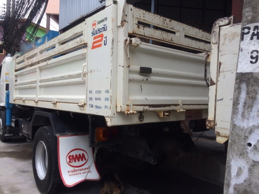 รถฮีโน่ 6 ล้อดั้ม / ติดเครน 3 ตัน. FG8J  220 แรงม้า. ปี 56.  ( รถวิ่ง 9,xxx กม. )     สนใจติดต่อ   081 - 6079515